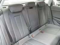 Gebraucht Audi A4 Ambiente 150 PS (110 kW) 2021 Navarrablau metallic Limousine