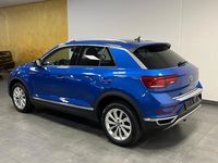 Second-hand VW T-Roc Style 150 CP (110 kW) 2023 Albastru SUV