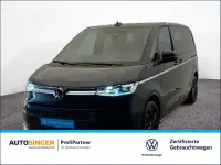 Gebraucht VW Multivan Style 150 PS (110 kW) 2024 Starlight blue metallic Van / Kleinbus