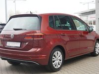 Second-hand VW Golf 131 CP (96 kW) 2020 Roșu Monovolum