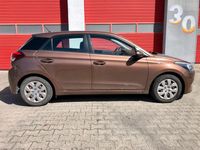 Gebraucht Hyundai i20 Active 85 PS (62 kW) 2016 Braun Kleinwagen