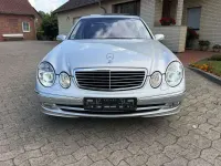Gebraucht Mercedes E240 Avantgarde 177 PS (130 kW) 2003 Silber Limousine