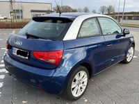 Gebraucht Audi A1 Ambition 90 PS (66 kW) 2011 Blau Kleinwagen