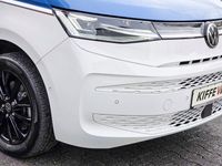 Second-hand VW Multivan Style 150 CP (110 kW) 2024 Albastru Monovolum