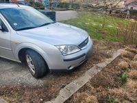 Gebraucht Ford Mondeo Ghia 125 PS (91 kW) 2002 Silber Kombi