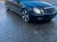 Gebraucht Mercedes E350 292 PS (214 kW) 2009 Schwarz Limousine