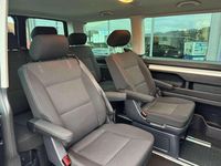 Second-hand VW Multivan Trendline 150 CP (110 kW) 2018 Albastru Monovolum