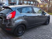 Gebraucht Ford Fiesta Titanium 125 PS (91 kW) 2017 Grau Limousine