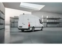 Gebraucht Mercedes Sprinter 170 PS (125 kW) 2024 Arktikweiss Van