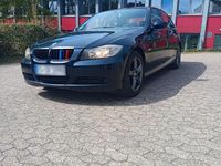 Gebraucht BMW 320 150 PS (110 kW) 2005 Blau Limousine