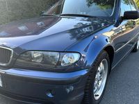 Gebraucht BMW 320 150 PS (110 kW) 2004 Blau Kombi