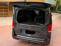 Gebraucht Mercedes V300 Avantgarde Edition 239 PS (175 kW) 2020 Grau Van / Kleinbus