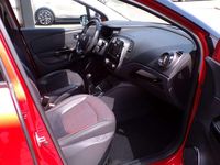 Używany Renault Captur XMOD 90 KM (66 kW) 2015 Czerwony SUV