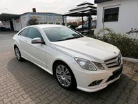 Gebraucht Mercedes E250 204 PS (150 kW) 2010 Weiß Coupé