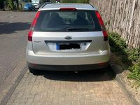 Gebraucht Ford Fiesta 60 PS (44 kW) 2004 Silber Kleinwagen