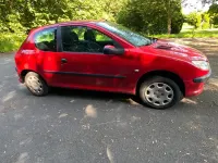 Gebraucht Peugeot 206 75 PS (55 kW) 2009 Rot Kleinwagen