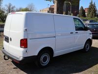 Gebraucht VW Transporter 90 PS (66 kW) 2020 Weiß Van