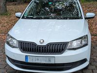 Gebraucht Skoda Fabia 60 PS (44 kW) 2018 Weiß Kleinwagen
