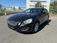 Gebraucht Volvo V60 Summum 215 PS (158 kW) 2013 Schwarz Kombi
