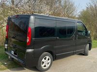 Gebraucht Opel Vivaro 145 PS (106 kW) 2011 Schwarz Van / Kleinbus
