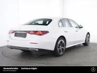 Gebraucht Mercedes E300 Avantgarde 313 PS (230 kW) 2025 Manufaktur lack manufaktur opa Limousine