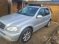 Gebraucht Mercedes ML500 292 PS (214 kW) 2001 Silber SUV