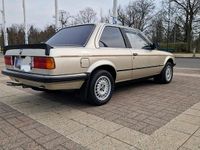 Gebraucht BMW 318 105 PS (77 kW) 1985 Andere farben Coupé