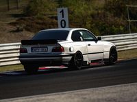 Gebraucht BMW 320 150 PS (110 kW) 1992 Silber Coupé