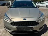 Gebraucht Ford Focus Trend 125 PS (91 kW) 2015 Silber Limousine
