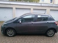 Gebraucht Toyota Yaris Comfort 111 PS (81 kW) 2018 Grau Limousine