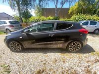 Usado Kia Ceed DREAM-TEAM Edition 99 HP (72 kW) 2013 Citadino