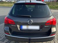 Gebraucht Opel Astra Eco 136 PS (100 kW) 2014 Grau Kombi