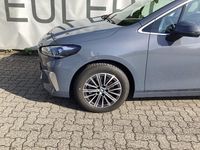 Gebraucht BMW 220 Active Tourer Luxury Line 170 PS (125 kW) 2025 Grau Van / Kleinbus