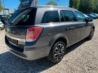 Gebraucht Opel Astra Edition 110 PS (80 kW) 2010 Grau Limousine