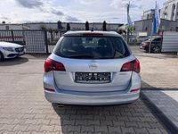 Gebraucht Opel Astra Exklusiv 140 PS (102 kW) 2016 Silber Kombi
