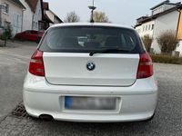 Gebraucht BMW 116 122 PS (89 kW) 2013 Weiß Kleinwagen