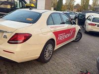 Gebraucht Mercedes E200 150 PS (110 kW) 2019 Gelb Limousine