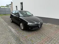 Gebraucht Alfa Romeo 147 105 PS (77 kW) 2007 Schwarz Kleinwagen