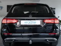 Gebraucht Mercedes E220 Avantgarde 194 PS (142 kW) 2017 Schwarz Limousine