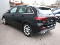 Gebraucht Mercedes B250 Progressive 224 PS (164 kW) 2019 Schwarz Van / Kleinbus