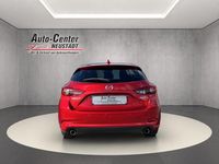 Gebraucht Mazda 3 Exclusive-Line 120 PS (88 kW) 2017 Rot Limousine