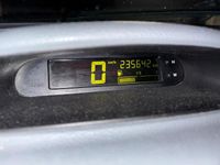 Second-hand Renault Twingo 56 CP (41 kW) 2004 Argintiu Hatchback