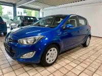 Gebraucht Hyundai i20 85 PS (62 kW) 2013 Blau Kleinwagen