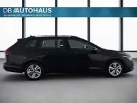 Gebraucht VW Golf VIII Life 110 PS (80 kW) 2023 Schwarz Kombi