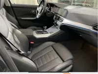 Gebraucht BMW 330e Luxury Line 292 PS (214 kW) 2021 Grau Kombi