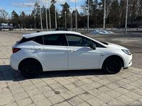 Używany Opel Astra 145 KM (106 kW) 2020 Biały Sedan/Limuzyna
