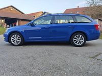 Gebraucht Skoda Octavia Ambition 116 PS (85 kW) 2019 Blau Kombi