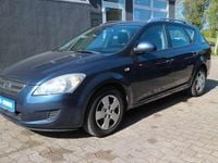 Second-hand Kia Ceed 109 CP (80 kW) 2009 Albastru Hatchback