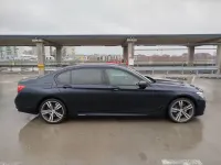 Gebraucht BMW 750L Performance 449 PS (330 kW) 2018 Blau Limousine