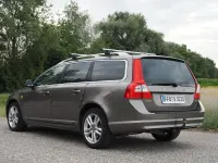 Gebraucht Volvo V70 Summum 163 PS (119 kW) 2012 Grau Kombi